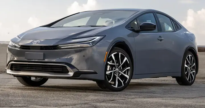 新普锐斯两千字评测：认为丰田落伍的才是落伍的