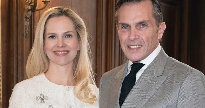 同为44岁，有人才当妈有人准备当外婆