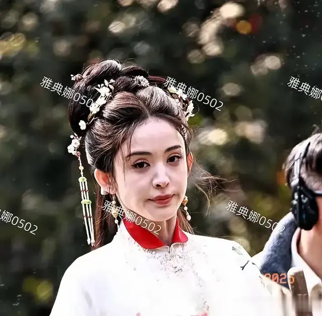 古力娜扎30出头状态引热议，女星过瘦上镜竟也显老？