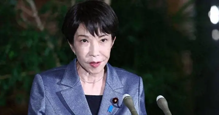 利剑27军演刚打响，日本民众上街怒吼，解放军47天实弹封海
