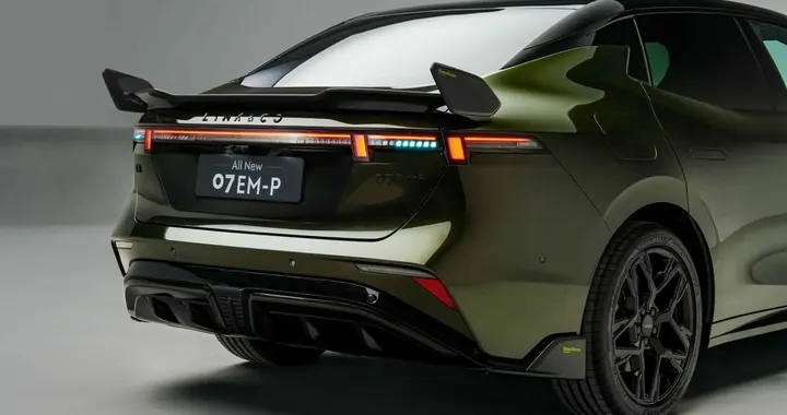 别家智驾拼参数炫概念 全新领克07 EM-P偏把功夫下在通勤日常