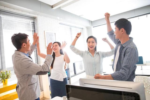 在单位里，真正聪明的人：一不管、二不说、三不帮