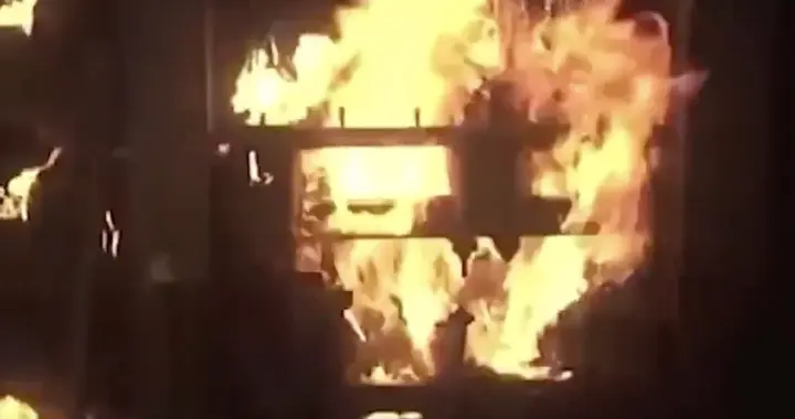 史上最惨烈的海难之一：大火将海水“烧开”，4385人无处可逃