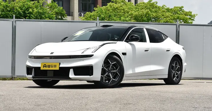 限时16.99万起，可家用可赛道，高品质纯电轿跑领克10产品力如何