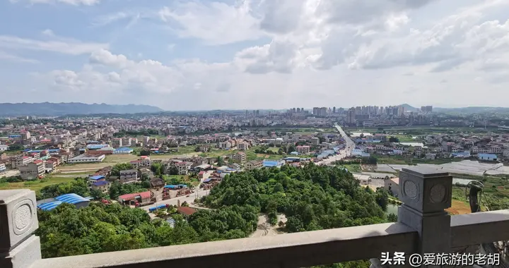 湖南散装又年轻的城市，东拼西凑而成，湖湘文化主要发源地之一