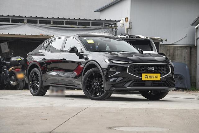 蒙迪欧E-混动运动版，掀背大空间，颠覆混动认知  308匹马力+4L油耗