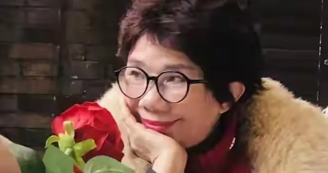 张雪母亲: 厦大才女，为子抵押房产！何琼的爱，是托举还是豪赌？