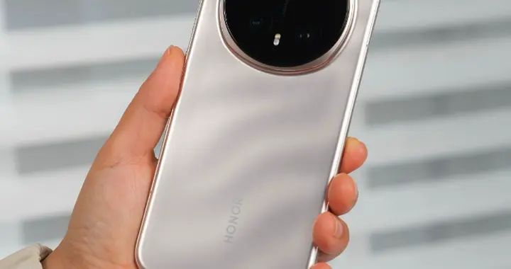 捡漏跳水2000元荣耀Magic7 Pro，还是买新款Magic8 P...