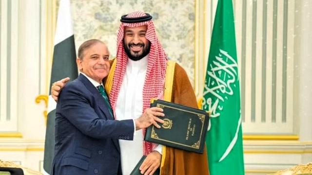 威武霸气：沙特把阿卜杜勒-阿齐兹国王空军