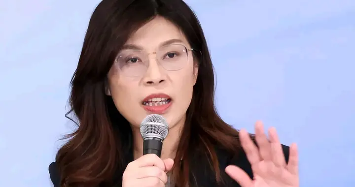 “南金平北乾龙”归位，郑丽文这回稳了？卢秀燕动作让人看不懂