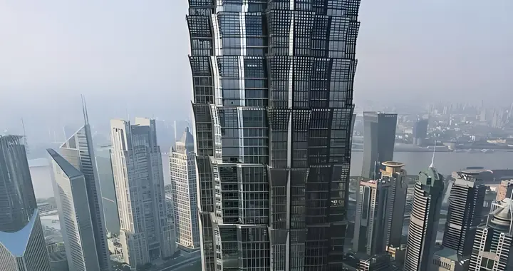 上海金茂起诉乡镇宾馆侵权，注册登记是如何通过的？
