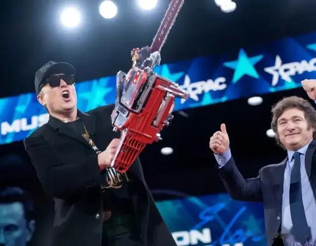 马斯克旗下公司危险了，没有特朗普的保护，还能走多远？