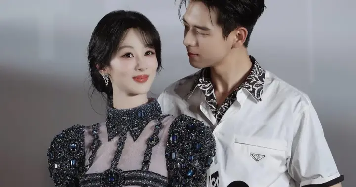 杨紫连续七年为李现庆生，两人进一步唐嫣罗晋，退一步沈腾马丽