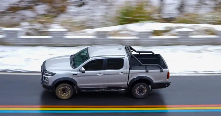 零下30℃不难行！看皮卡如何“全副武装”过寒冬