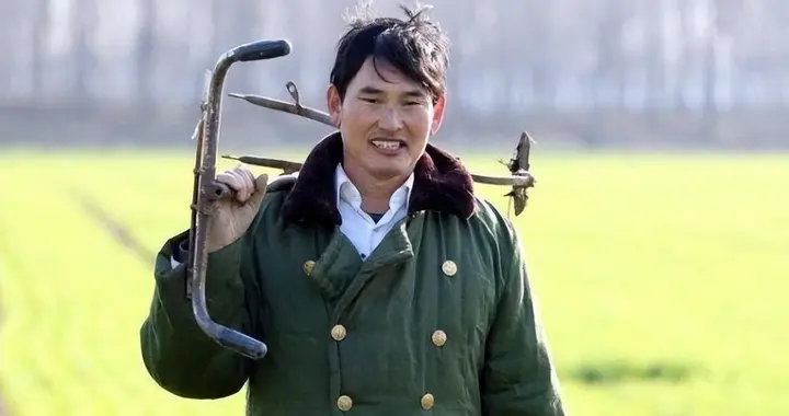 不忍了？陈亚男订婚后未婚夫维护妻子，与朱小伟性格反差很明显