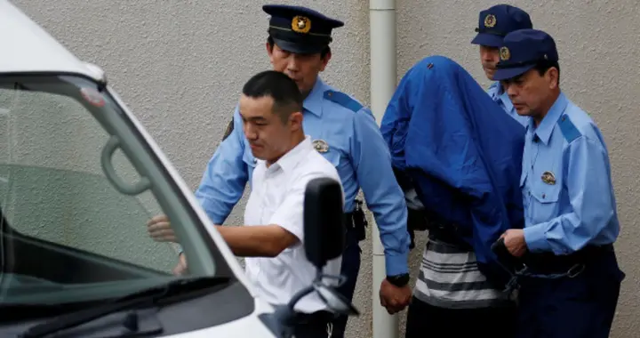 日本现役军官持刀强闯中国驻日使馆，中方重磅发声，高市难辞其咎