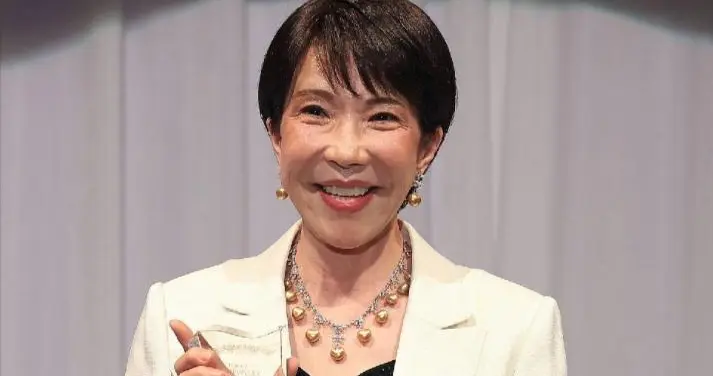 高市早苗卖惨博同情，声称每天只睡3小时，虚假人设反遭民众嘲讽