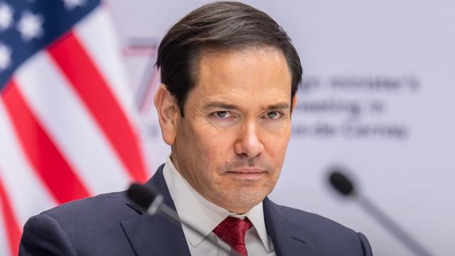 爆料狗仔：突发！美国重拳撤销伊朗高官家属