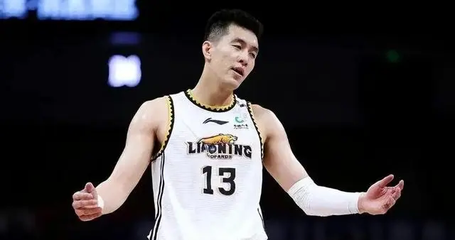 去向成谜！郭艾伦合同到期成自由身，多重信号暗示大概率加盟广东