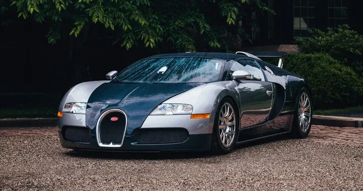 估价220万美元，美国市场第二台量产布加迪Veyron 16.4上拍