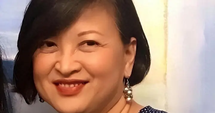 从未来可期到人人喊打，曾经弃中亲美的袁莉 如今的下场怪不了别人