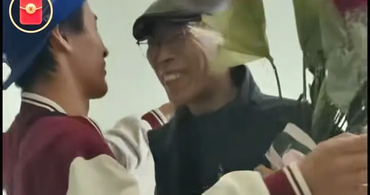 张云鹏1个动作力挺继母 爸爸出院吃大餐心情好 继母3个动作被怒赞！