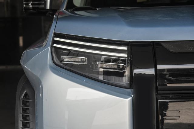 比亚迪又出“神车”！四驱+4.9秒破百+原地掉头，合资还怎么玩？