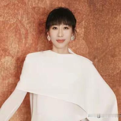 彩虹吃瓜娱乐：管不住下半身的任素汐，因劝