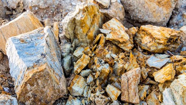 大宇通鉴：突发转向！稀土出口不卡了？中国