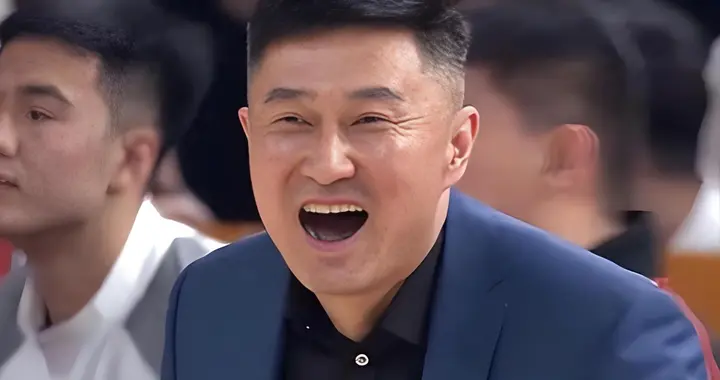 离谱！广东投入巨大却输得底裤朝天，砸钱不出活，杜锋该下课了？