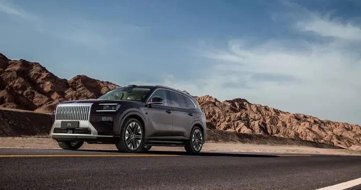 风沙之上——试驾极氪8X | CAR REVIEWS