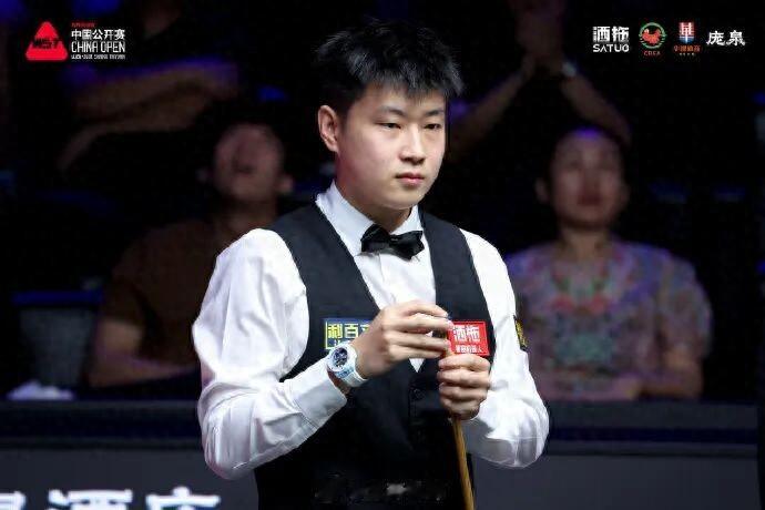 赵心童止步中国公开赛首轮：5比6惜败好友张安达；世界第一排名竞争主要对...