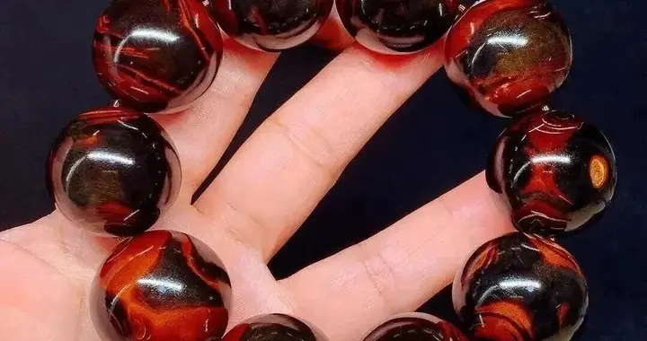 这种奇特文玩被叫海底鬼眼，没几人盘过？