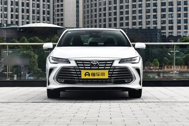 优惠3.5万，2.0L+CVT，亚洲龙家用可以！油耗仅6L