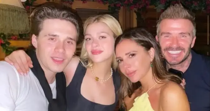 儿子儿媳发文爆料，小贝一家的遮羞布被彻底揭开了