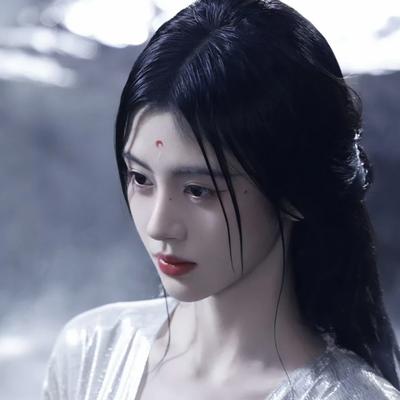 星颜鉴赏家：鞠婧祎壁纸～ 水光粼粼映素衣