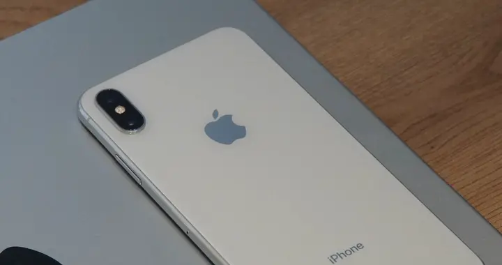 iPhone XS Max终极寿命实测！2026年还能用？答案说透