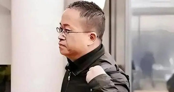 中国芯片英雄，被美国囚禁9年后终于回家！他反手把苹果告上法庭