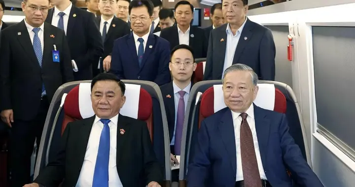 刚来中国坐完复兴号，转头就拉法国合作高铁，越南打的什么算盘？