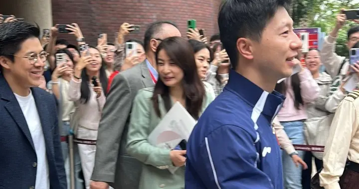 马龙现身香港理工大学，霍启刚郭晶晶也去了，林高远打匹克球了