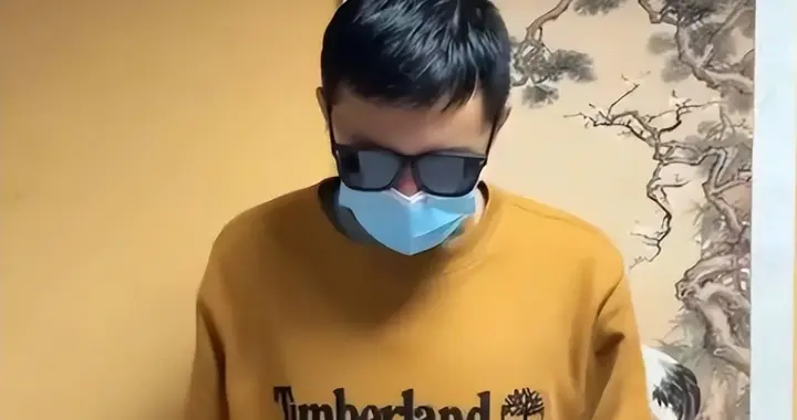 一查吓一跳！身披旭日旗的南京留学生，求学开销查下去更吓人