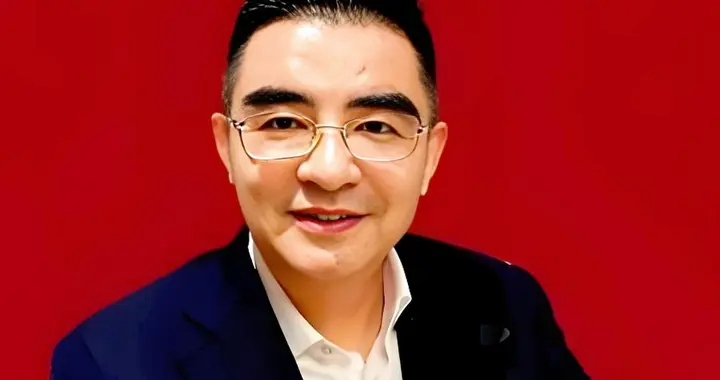 张雪欠陈光标一个公开“道歉”！