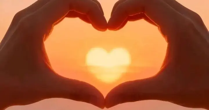 “想他了，撒撒娇，男人真的很吃这一套”🤩