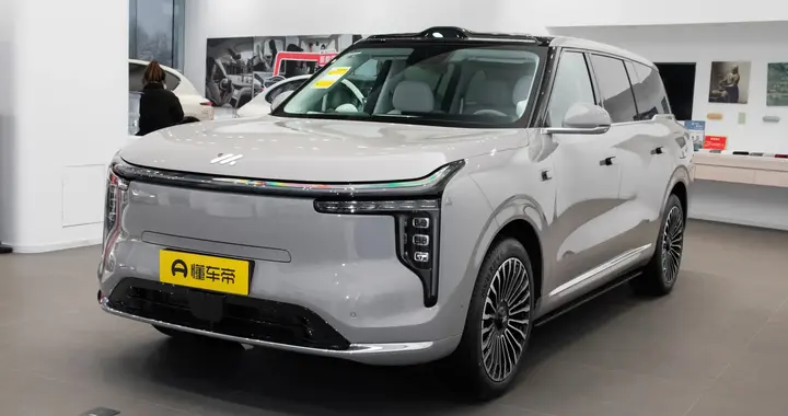 32.28万起，4.9秒破百+续航1508km的2026款智己LS9来了