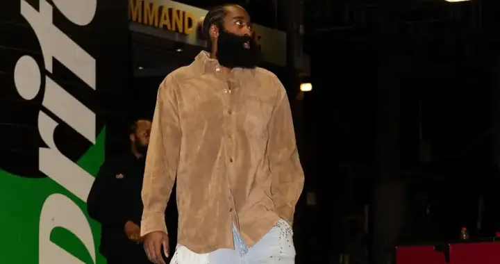 记录胜利双丰收！哈登IG晒今日赛场照与球迷分享