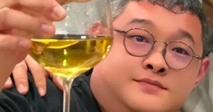 35岁满头白发还爱喝酒？傅彪儿子不是不归路他在找父亲