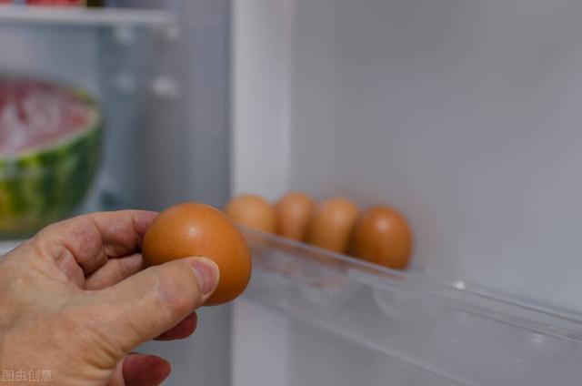 除了丁丁能勃起，蛋蛋也会“勃起”？小心可能是这种情况