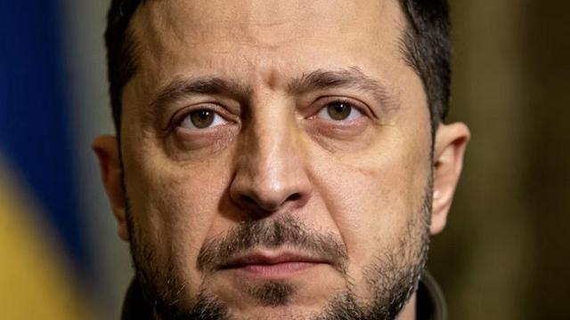 走江湖，看天下：泽连斯基刚刚宣布了 4月