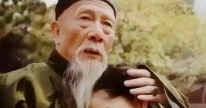 71岁的左宗棠如何把17岁的章怡从深渊里拉出来。