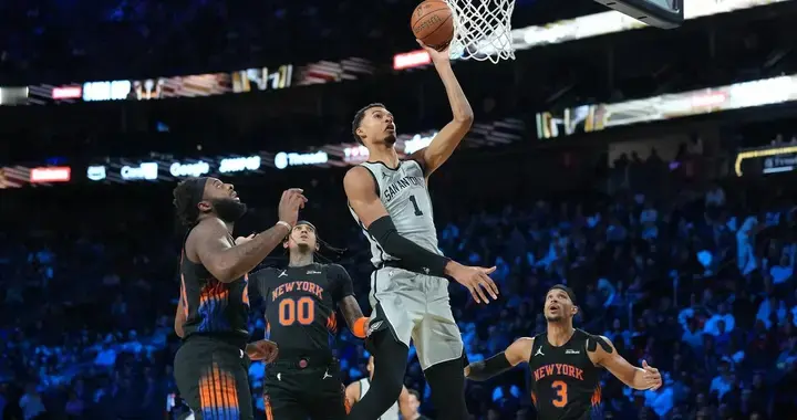 纽约夺冠！最大功臣是替补中锋，唐斯打破魔咒，文班负作用